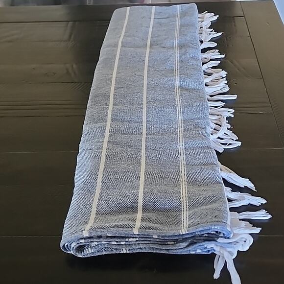 TURKISH Cotton Oversized Throw Beach Blanket Extra Large 61" by 82" Denim Blue - Picture 3 of 5